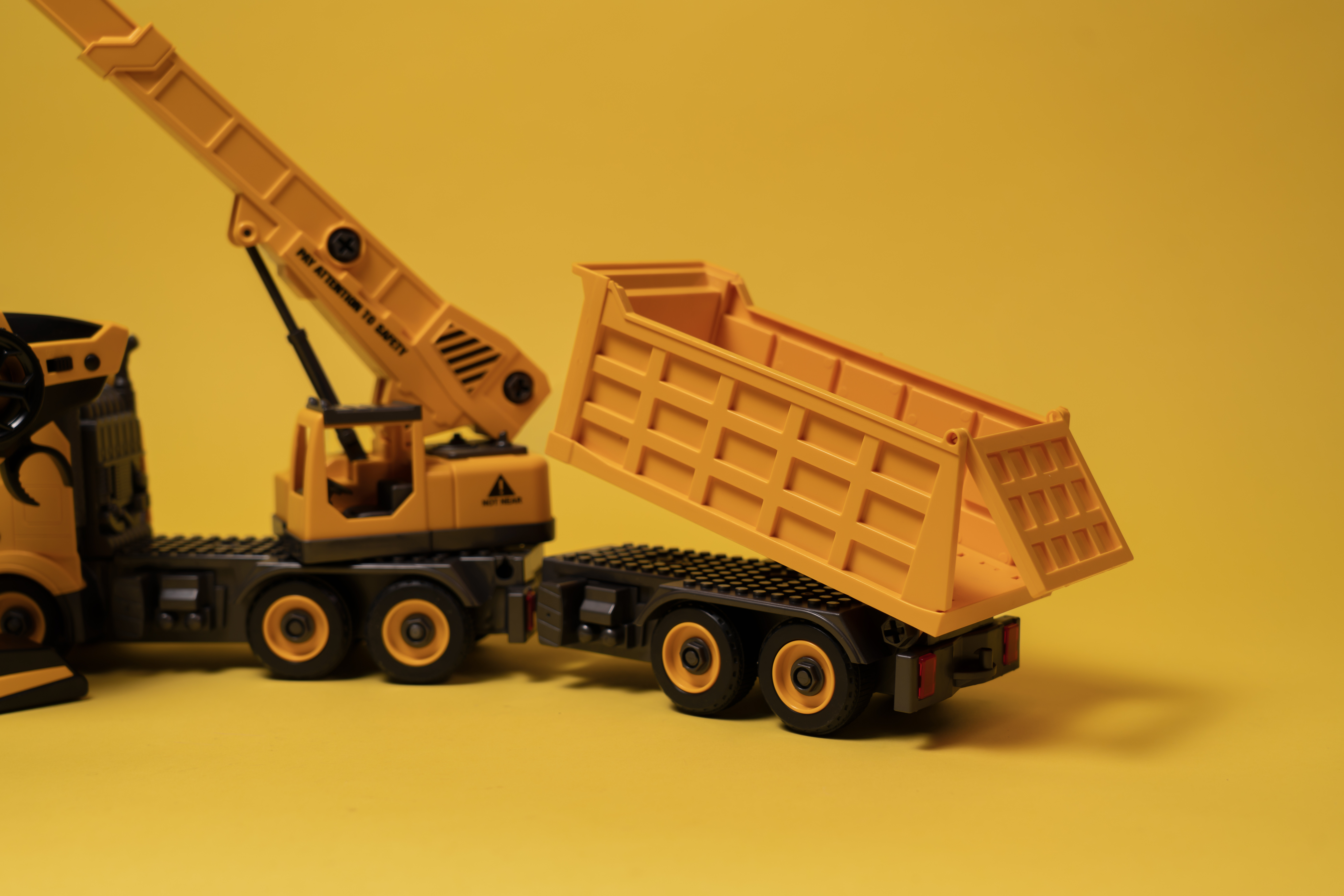 Автоконструктор OTAMANKO 3-в-1 Будівельна служба Кран