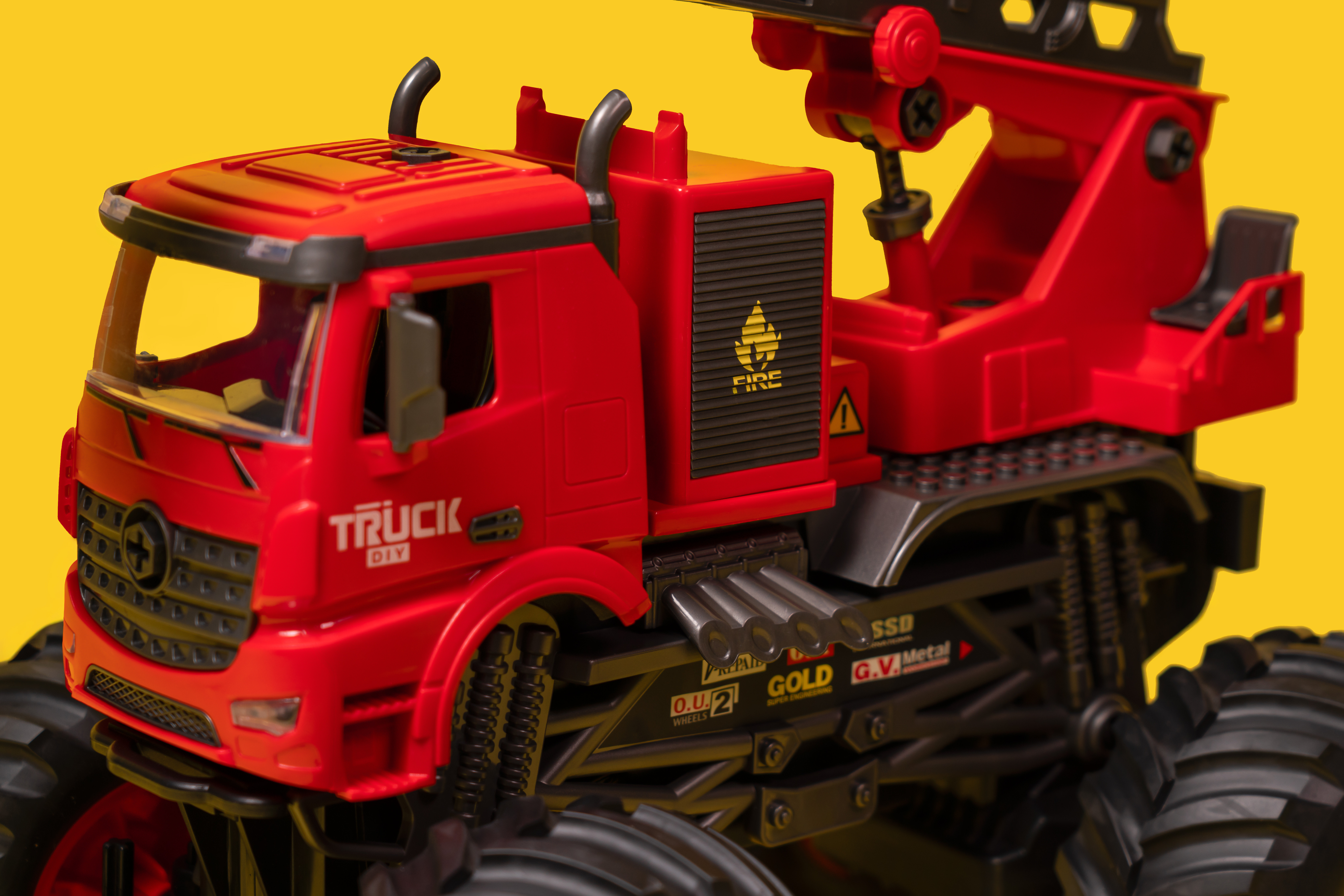 Автоконструктор OTAMANKO BIGFOOT Всюдихід Пожежний кран з водою