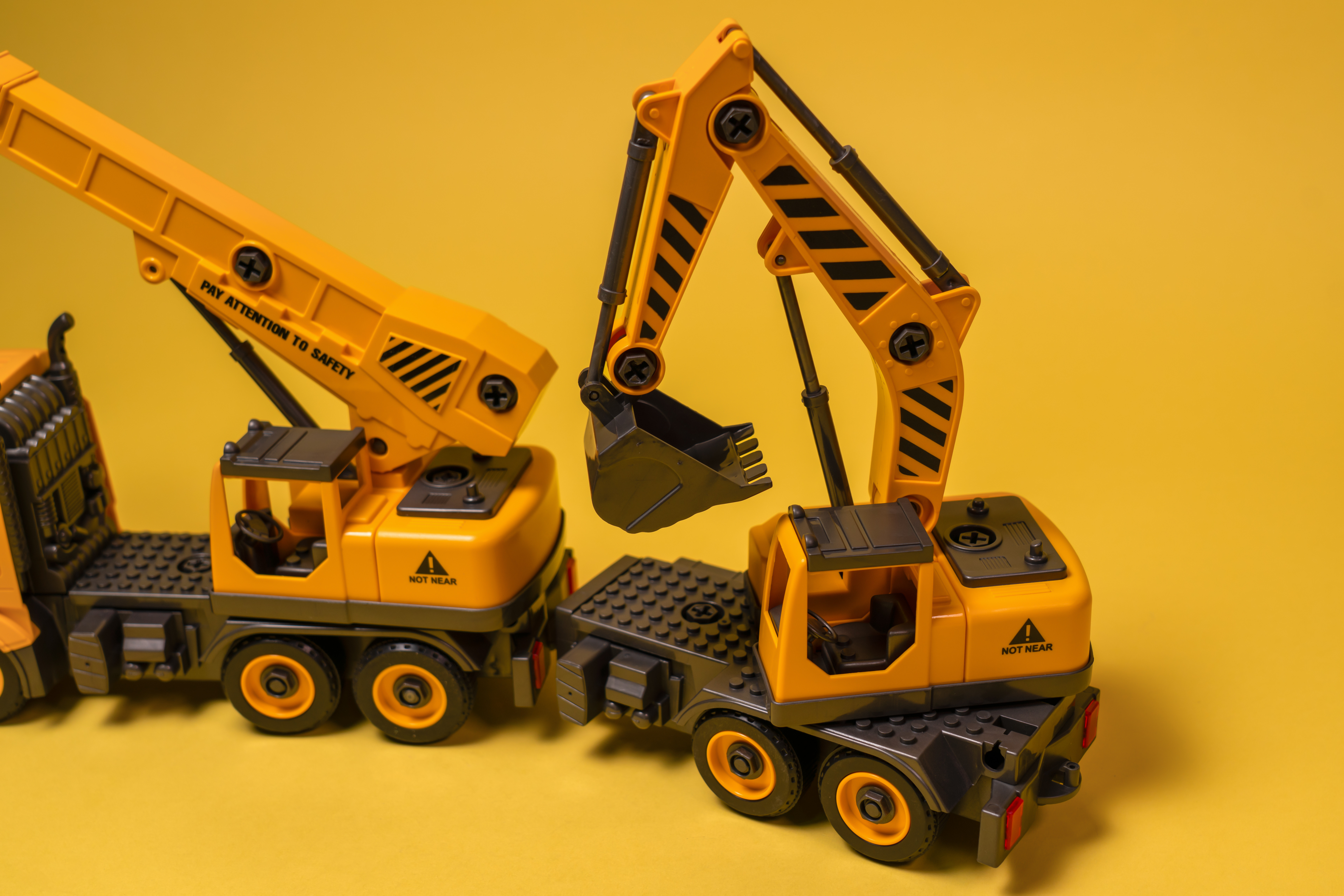 Автоконструктор OTAMANKO 3-в-1 Будівельна служба Кран