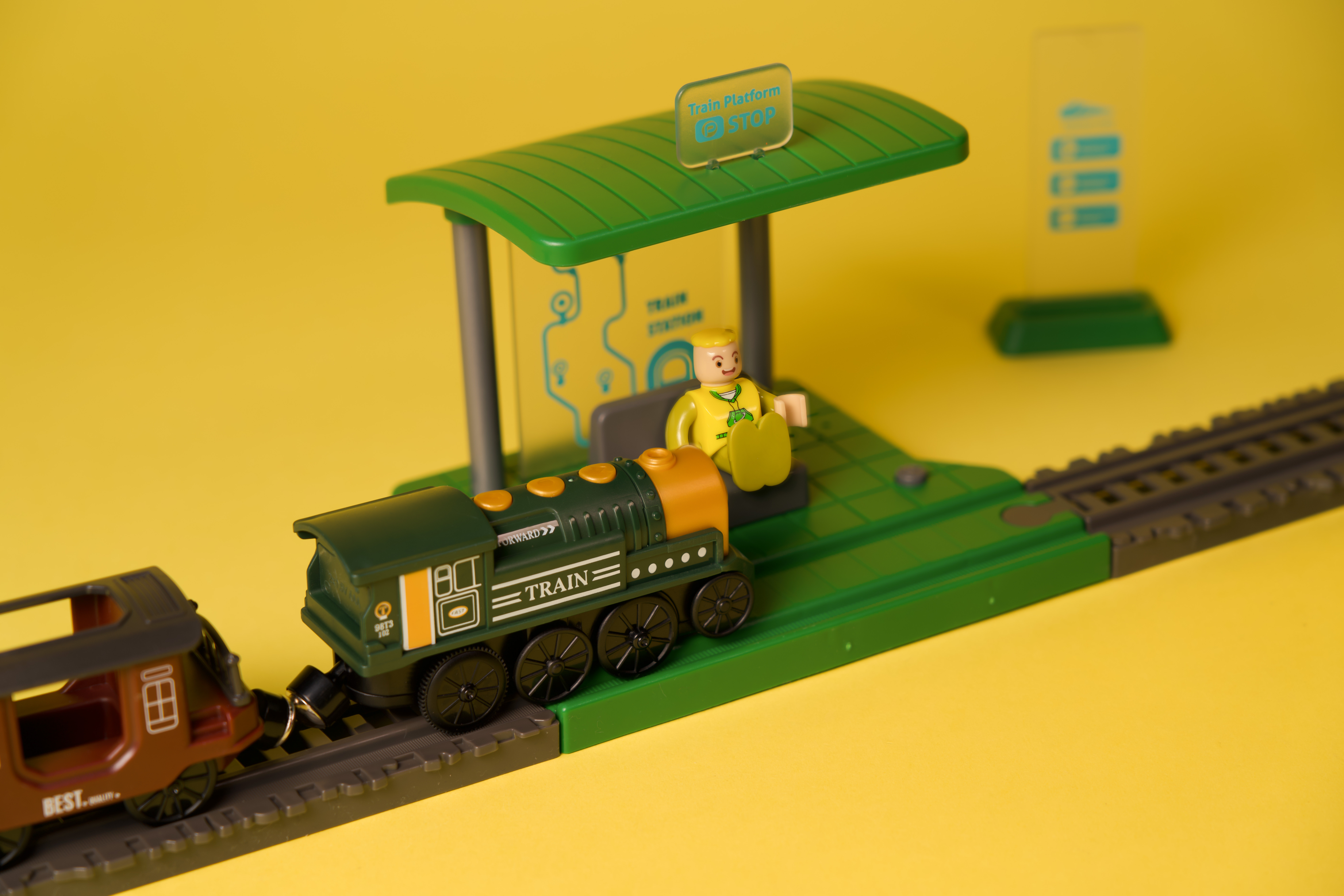 Ігровий набір OTAMANKO Мандрівний Експрес 118 деталей Зелений