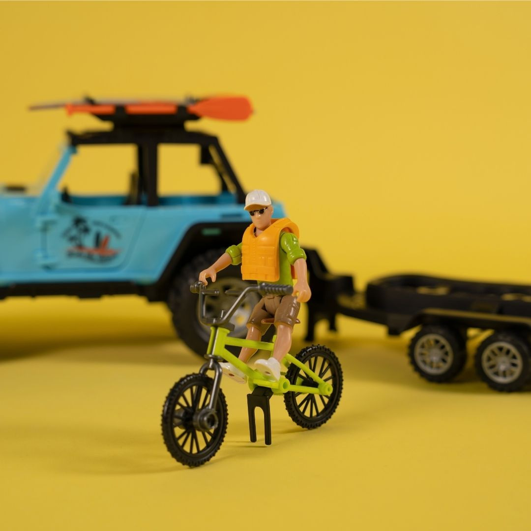 Ігровий набір OTAMANKO Автотуризм Позашляховик з 2 дошками для серфінгу та гідроциклом